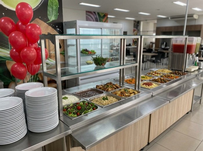 Cozinha montada dentro da empresa cliente